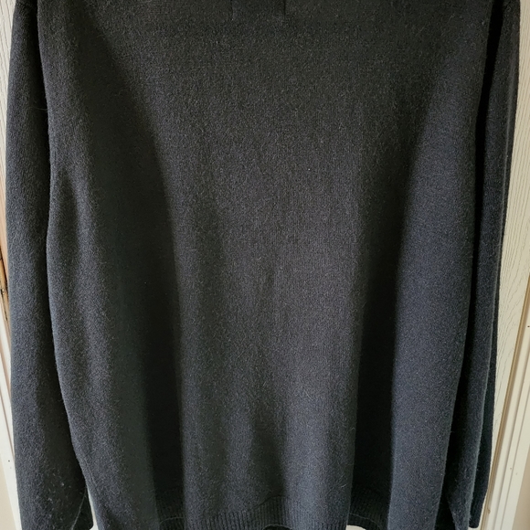 Avenue black sequined plus sized sweater 26/28 - Picture 5 of 8